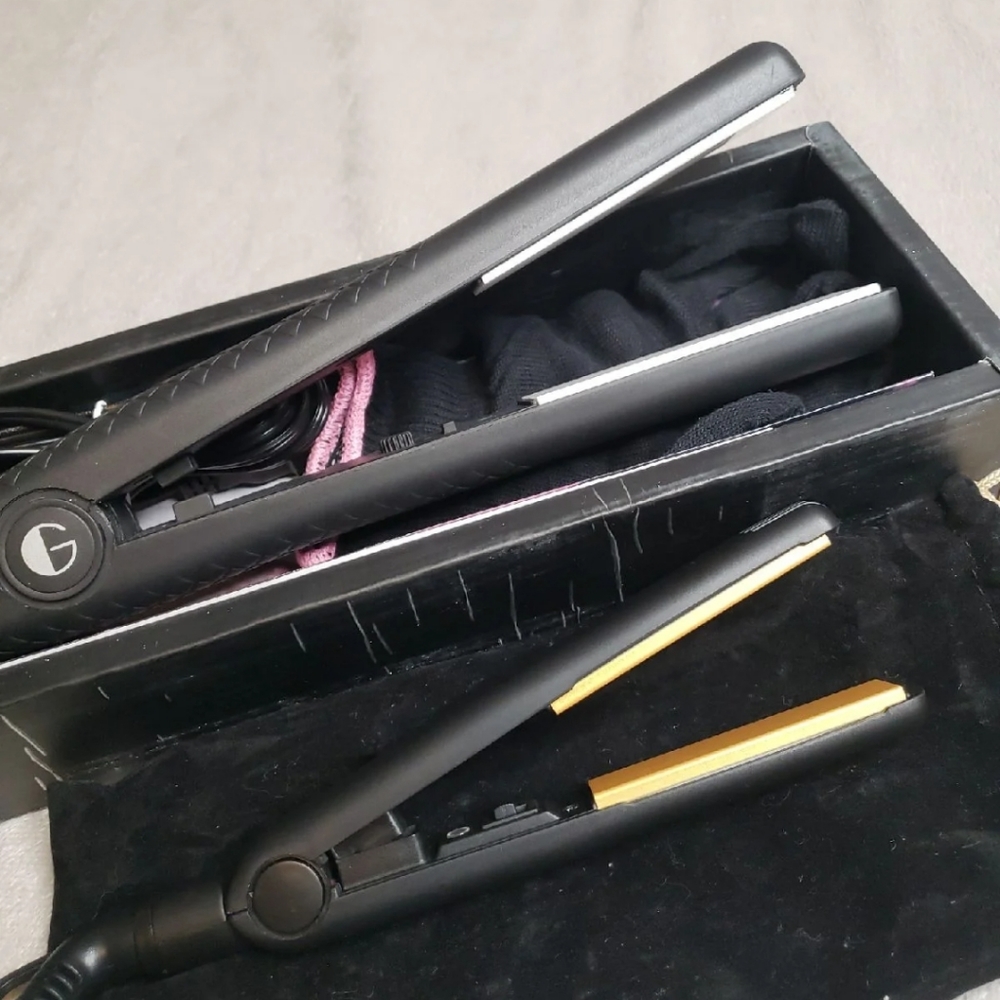 🔴Sold🔴eramic flat irons